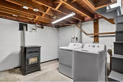 46 Kenwood St, Greenfield, MA 01301 - Photo 17