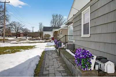 46 Kenwood St, Greenfield, MA 01301 - Photo 35