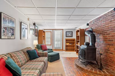 81 Winter St, Leominster, MA 01453 - Photo 33