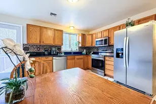 95 High St, Uxbridge, MA 01569 - Photo 7