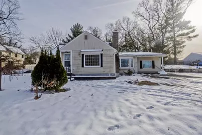 647 Plumtree Rd, Springfield, MA 01118 - Photo 3