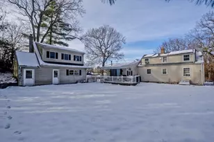 647 Plumtree Rd, Springfield, MA 01118 - Photo 23