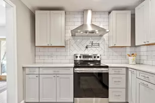 78 Essex St, Middleton, MA 01949 - Photo 17