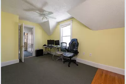 38 Starbird St, Lowell, MA 01854 - Photo 21