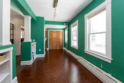 38 Starbird St, Lowell, MA 01854 - Photo 9