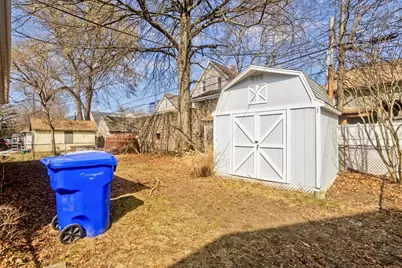 57 Lyndale St, Springfield, MA 01108 - Photo 39