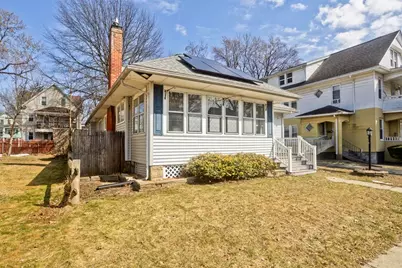 57 Lyndale St, Springfield, MA 01108 - Photo 3