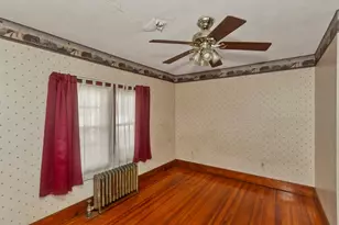 57 Lyndale St, Springfield, MA 01108 - Photo 25