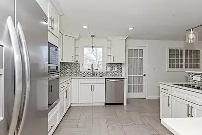 4 Virginia Ave, Brockton, MA 02302 - Photo 3