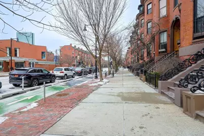 692 Tremont St #6, Boston, MA 02118 - Photo 17