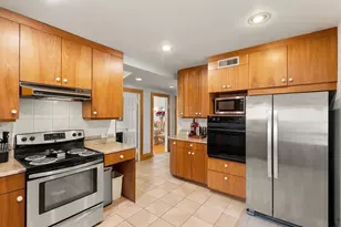 487 Ward St, Newton, MA 02459 - Photo 7