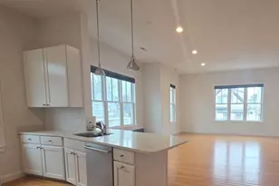 35 Moreland St, Somerville, MA 02145 - Photo 3