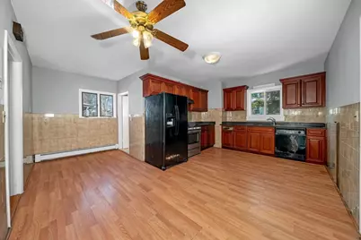 75 Warren St, Medford, MA 02155 - Photo 21