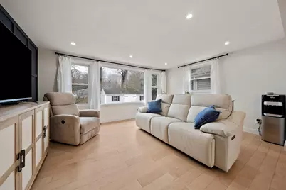 303 Pond St, Rockland, MA 02370 - Photo 3