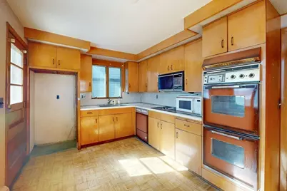 47 Highland Ave, Winthrop, MA 02152 - Photo 15