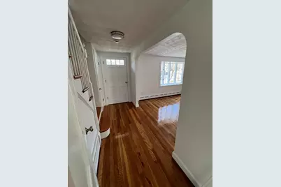 37 Clinton Rd, Melrose, MA 02176 - Photo 3