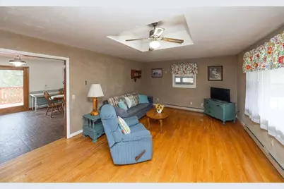 411 Dennison Dr, Southbridge, MA 01550 - Photo 9