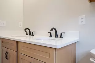 35 Homestead Rd, Lynnfield, MA 01940 - Photo 27