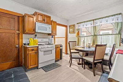 119 Temple St, Somerville, MA 02145 - Photo 17