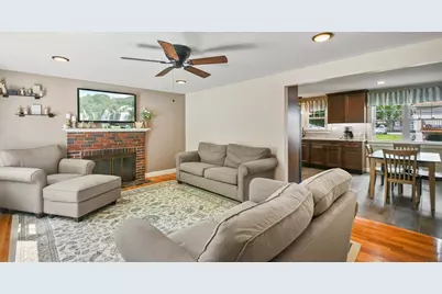 293 Harrington Way, Worcester, MA 01604 - Photo 5