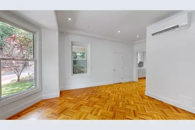 21 Regent Cir #1, Brookline, MA 02445 - Photo 9