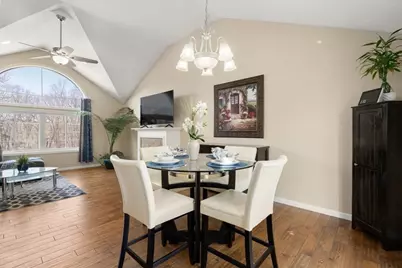 70 Moreland Green Dr, Worcester, MA 01609 - Photo 7