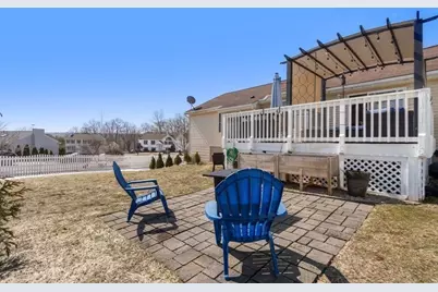 70 Moreland Green Dr, Worcester, MA 01609 - Photo 27