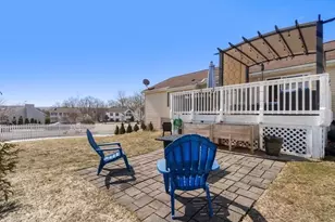 70 Moreland Green Dr, Worcester, MA 01609 - Photo 27