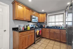 74 Chestnut St, Chelsea, MA 02150 - Photo 15