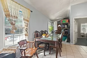 74 Chestnut St, Chelsea, MA 02150 - Photo 11