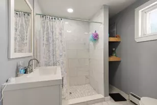 74 Chestnut St, Chelsea, MA 02150 - Photo 25