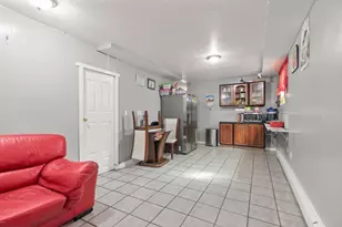 74 Chestnut St, Chelsea, MA 02150 - Photo 29