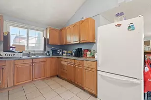 74 Chestnut St, Chelsea, MA 02150 - Photo 17
