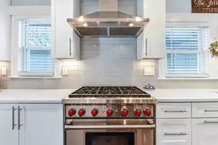 58 Metropolitan Ave, Boston, MA 02131 - Photo 3