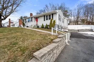 38 Irving Dr, Walpole, MA 02081 - Photo 3