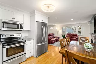 38 Irving Dr, Walpole, MA 02081 - Photo 9
