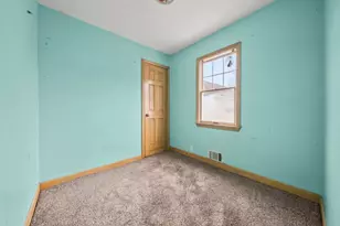 10 Cottage Ave, Danvers, MA 01923 - Photo 13