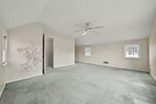 10 Cottage Ave, Danvers, MA 01923 - Photo 17