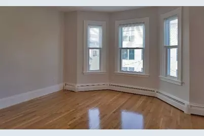 2 Ivaloo St #6B, Somerville, MA 02143 - Photo 7
