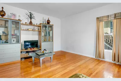 22 Porter St, Malden, MA 02148 - Photo 3