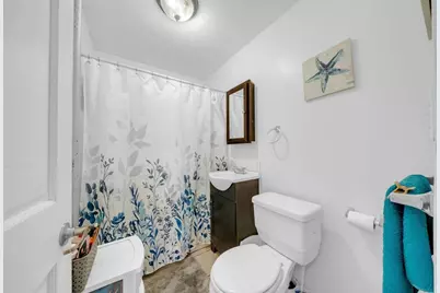 22 Porter St, Malden, MA 02148 - Photo 9