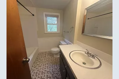 242-244 Highland St #2, Northbridge, MA 01532 - Photo 9