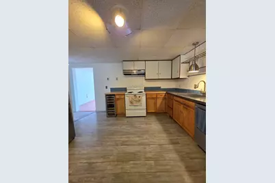 204 Bourne St #204, Palmer, MA 01080 - Photo 3