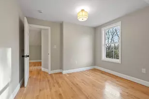 328 Oxford St N, Auburn, MA 01501 - Photo 21