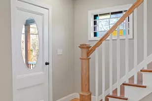 328 Oxford St N, Auburn, MA 01501 - Photo 5