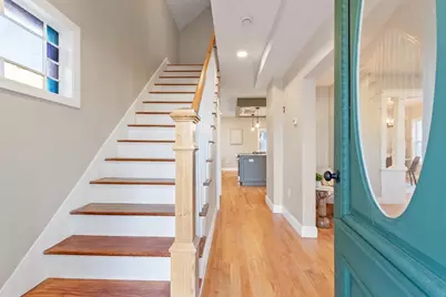 328 Oxford St N, Auburn, MA 01501 - Photo 3