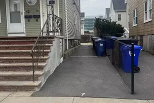 8 Benson St, Boston, MA 02135 - Photo 17