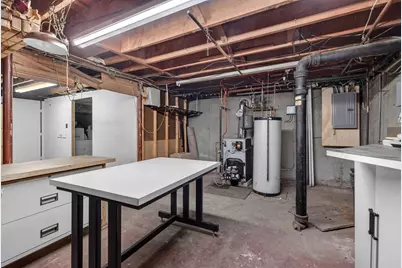 5 Crestwood Cir, Lawrence, MA 01843 - Photo 33