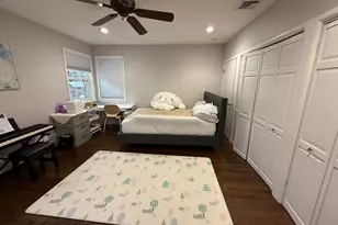 44 Rolling Ln, Newton, MA 02467 - Photo 9