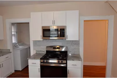 34 Channing St #2, Newton, MA 02458 - Photo 11